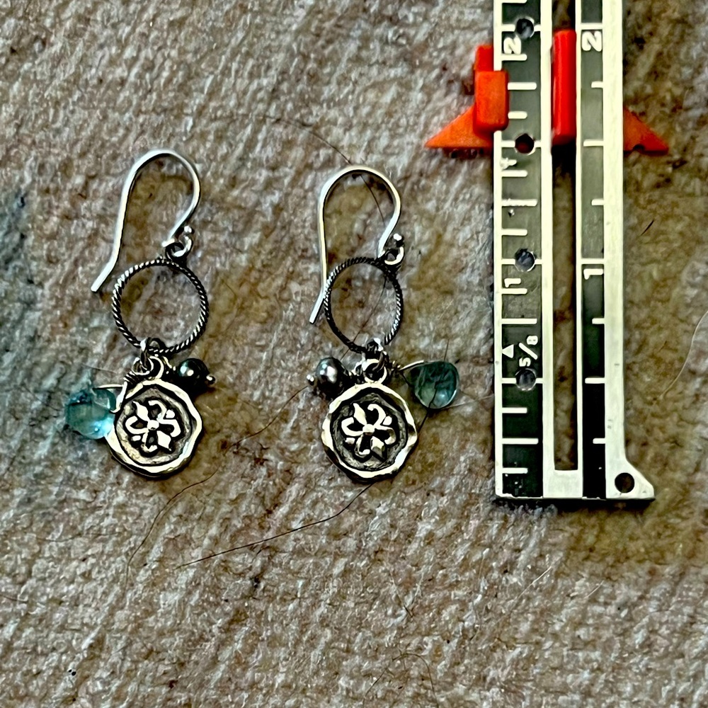 Dangle earrings
